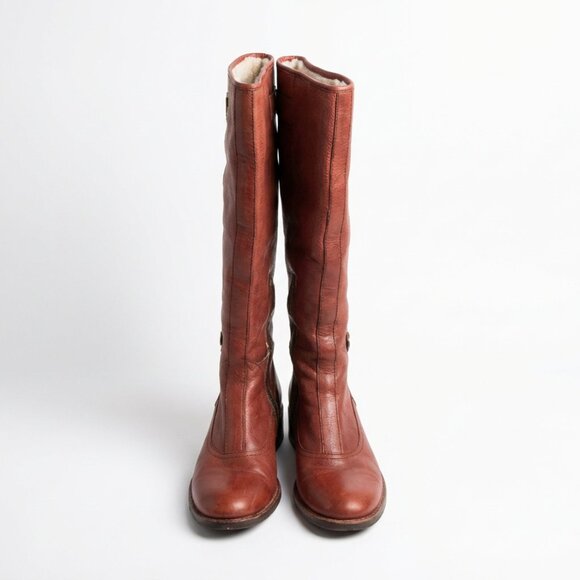 Boots - Picture 4 of 5